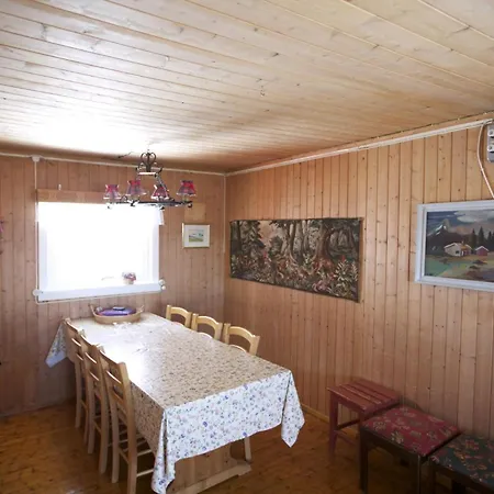 Charming Ski-in Access And Pet Friendly *