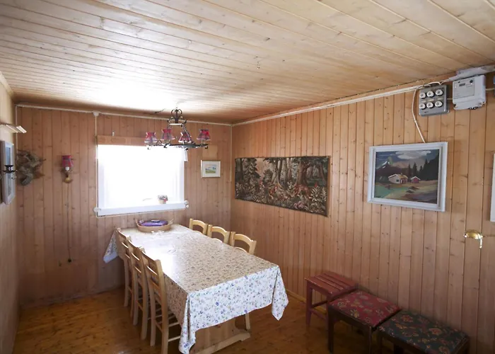 Charming Ski-in Access And Pet Friendly *