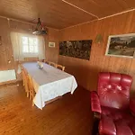 Semesterbostad Charming Ski-in Access And Pet Friendly *